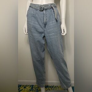 H&M Mom Jeans with belt Size 10 NWOT